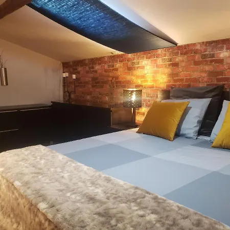 Room With Private Wc With Free Parking-2