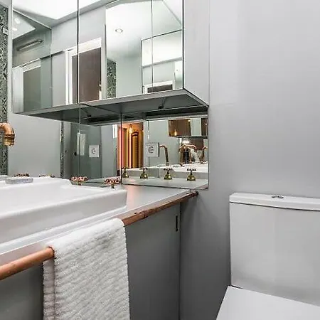 Unique Studio House | City Centre-2