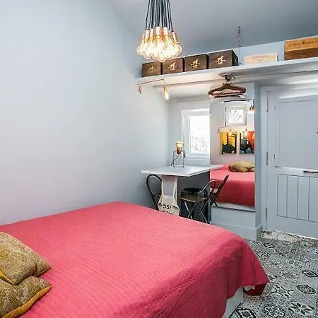 Unique Studio House | City Centre-3